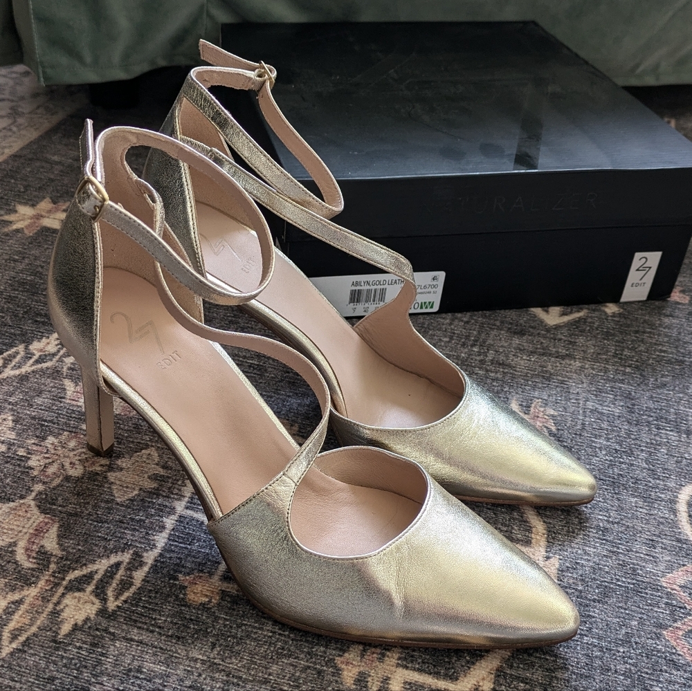 Naturalizer 27 Edit Gold Leather Abilyn point toe strappy heels 10 W